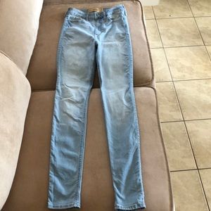 Hollister light wash jeans no rips